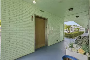 5973 Terrace Park Dr N, Saint Petersburg, FL 33709 - Photo 3