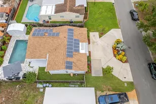5425 47th Ave N, Saint Petersburg, FL 33709 - Photo 3