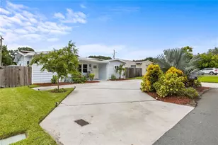 5425 47th Ave N, Saint Petersburg, FL 33709 - Photo 43