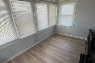 1701 14th St S, Saint Petersburg, FL 33705 - Photo 3
