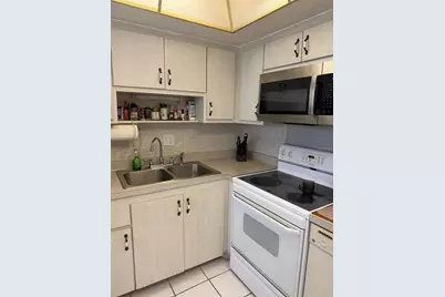 8100 Dr Martin Luther King Jr Street N #208, Saint Petersburg, FL 33702 - Photo 13