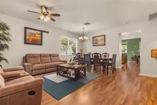 402 Vine Cliff St, Ruskin, FL 33570 - Photo 3