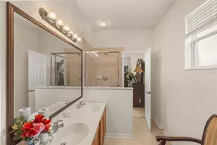 402 Vine Cliff St, Ruskin, FL 33570 - Photo 17