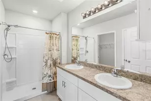 25008 E Lenox Cir, Punta Gorda, FL 33950 - Photo 17