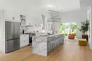 718 14th Ave S, Saint Petersburg, FL 33701 - Photo 5