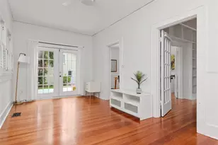 126 8th Ave NE, Saint Petersburg, FL 33701 - Photo 13