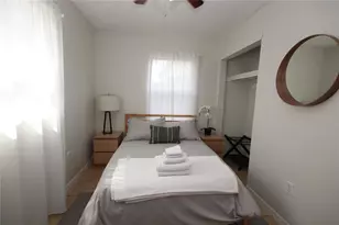1918 W Walnut St, Tampa, FL 33607 - Photo 15