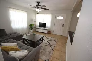 1918 W Walnut St, Tampa, FL 33607 - Photo 9