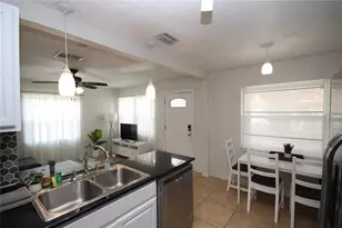 1918 W Walnut St, Tampa, FL 33607 - Photo 5