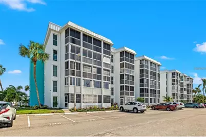 4908 38th Way S #401, Saint Petersburg, FL 33711 - Photo 1