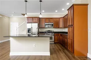 6112 Fishhawk Crossing Blvd, Lithia, FL 33547 - Photo 5