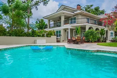 209 13th Avenue N, Saint Petersburg, FL 33701 - Photo 1