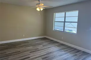 9105 Tudor Dr, Tampa, FL 33615 - Photo 3