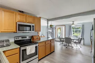 7421 Henry Dr, Land O Lakes, FL 34638 - Photo 23
