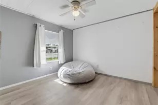 7421 Henry Dr, Land O Lakes, FL 34638 - Photo 29