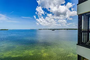 300 Woodette Dr, Dunedin, FL 34698 - Photo 9