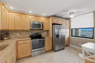 300 Woodette Dr, Dunedin, FL 34698 - Photo 13