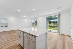 9740 Crescent Moon Dr, Riverview, FL 33578 - Photo 5