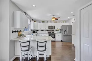 760 Soundview Dr, Palm Harbor, FL 34683 - Photo 19