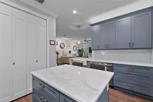 185 Banyan Bay Dr, Saint Petersburg, FL 33705 - Photo 11