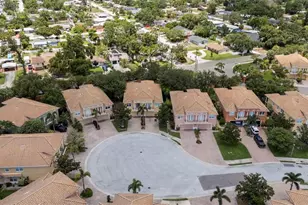 185 Banyan Bay Dr, Saint Petersburg, FL 33705 - Photo 43