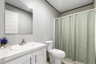 18422 Moorhaven Dr, Spring Hill, FL 34610 - Photo 21