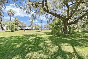 6328 Eugene Acres Ln, Gibsonton, FL 33534 - Photo 17