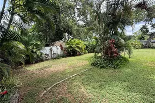 8239 26th Ave N, Saint Petersburg, FL 33710 - Photo 15