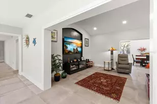 8239 26th Ave N, Saint Petersburg, FL 33710 - Photo 25