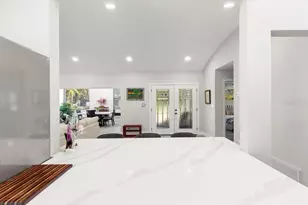 8239 26th Ave N, Saint Petersburg, FL 33710 - Photo 35