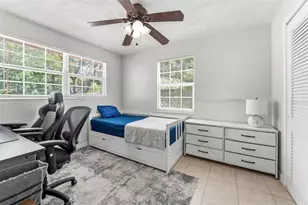 4610 71st St N, Saint Petersburg, FL 33709 - Photo 25