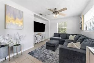 4610 71st St N, Saint Petersburg, FL 33709 - Photo 7