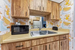 24862 US Hwy 19 N, Clearwater, FL 33763 - Photo 11