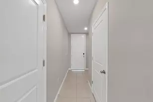 2763 Scarlet Bay Pl, Brandon, FL 33510 - Photo 35