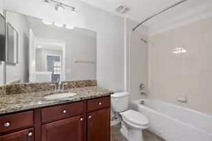 10105 Newminster Loop, Sun City Center, FL 33573 - Photo 9