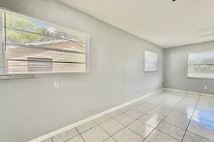 10812 Hannaway Dr, Riverview, FL 33578 - Photo 9