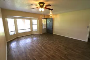 1023 Redbud Cir, Plant City, FL 33563 - Photo 5