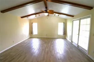 1023 Redbud Cir, Plant City, FL 33563 - Photo 9