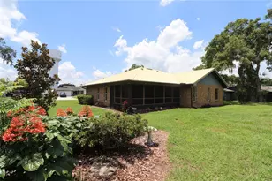 1023 Redbud Cir, Plant City, FL 33563 - Photo 31