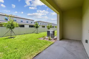 2665 Buttercup Lucine Ln, Ruskin, FL 33570 - Photo 45