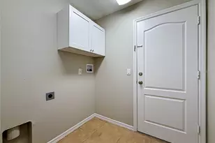 437 Briland St, Tarpon Springs, FL 34689 - Photo 23