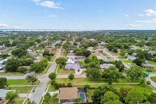 903 Plum Tree Ln, Sarasota, FL 34243 - Photo 65