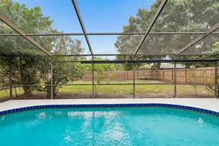 903 Plum Tree Ln, Sarasota, FL 34243 - Photo 47