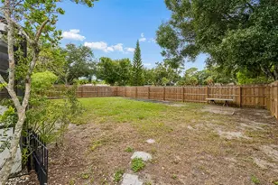 903 Plum Tree Ln, Sarasota, FL 34243 - Photo 51