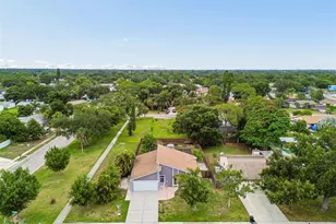903 Plum Tree Ln, Sarasota, FL 34243 - Photo 59