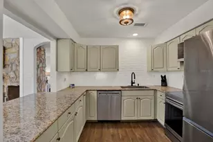 7295 Hubert St, Seminole, FL 33776 - Photo 9
