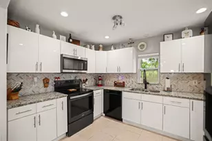 11927 Foxfire Dr, Hudson, FL 34669 - Photo 11