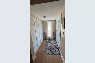 1890 63rd Avenue S, Saint Petersburg, FL 33712 - Photo 5