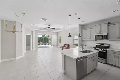13524 Circa Crossing Drive, Lithia, FL 33547 - Photo 17