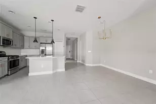 13524 Circa Crossing Dr, Lithia, FL 33547 - Photo 7